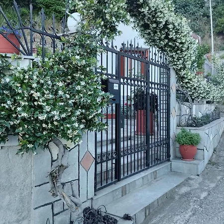 Case de vacanță Spitaki